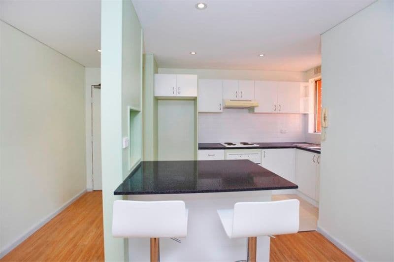 35/94 Seaworld Drive, Main Beach, QLD, 4217, Main Beach - Thumbnail 3