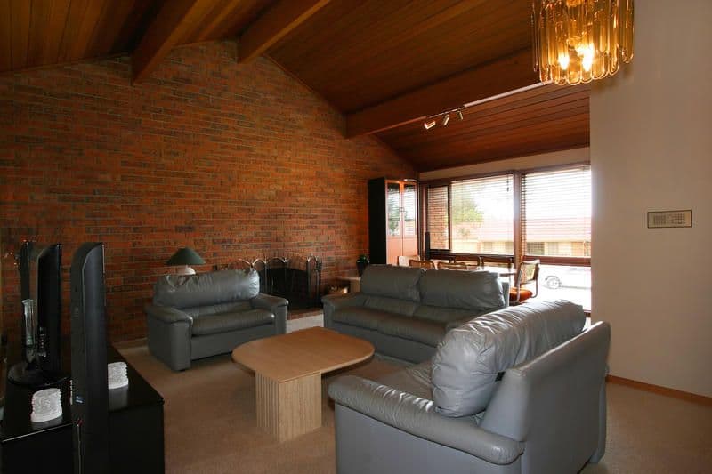 1 Attenborough Court, DINGLEY VILLAGE VIC 3172, Dingley Village - Thumbnail 3
