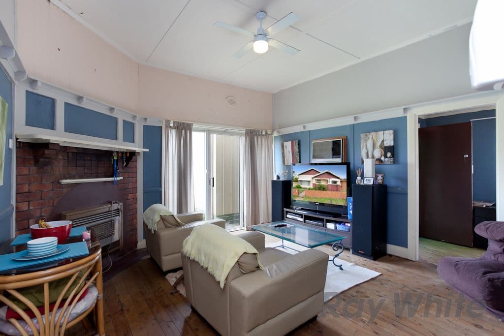 8 Pacific Street, STOCKTON NSW 2295, Stockton - Thumbnail 2