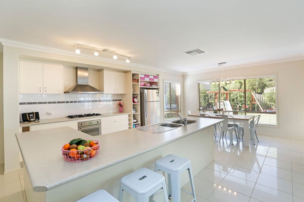5 Barley Close, Lara VIC 3212, Lara - Thumbnail 2