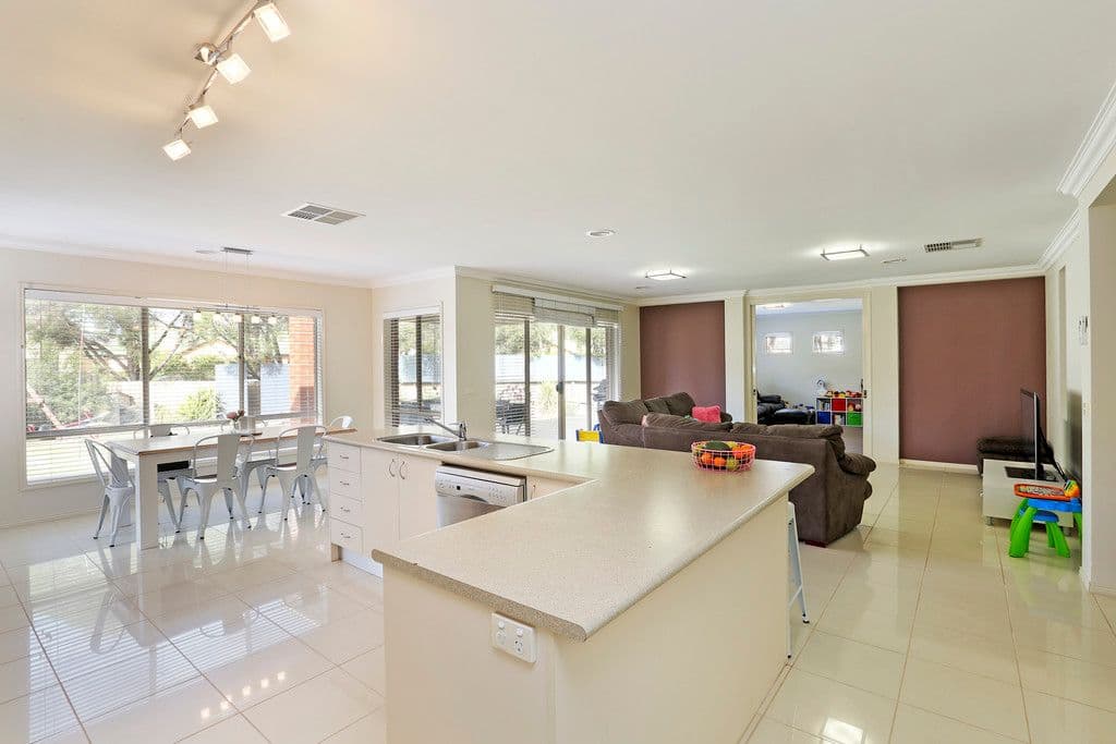 5 Barley Close, Lara VIC 3212, Lara - Thumbnail 4