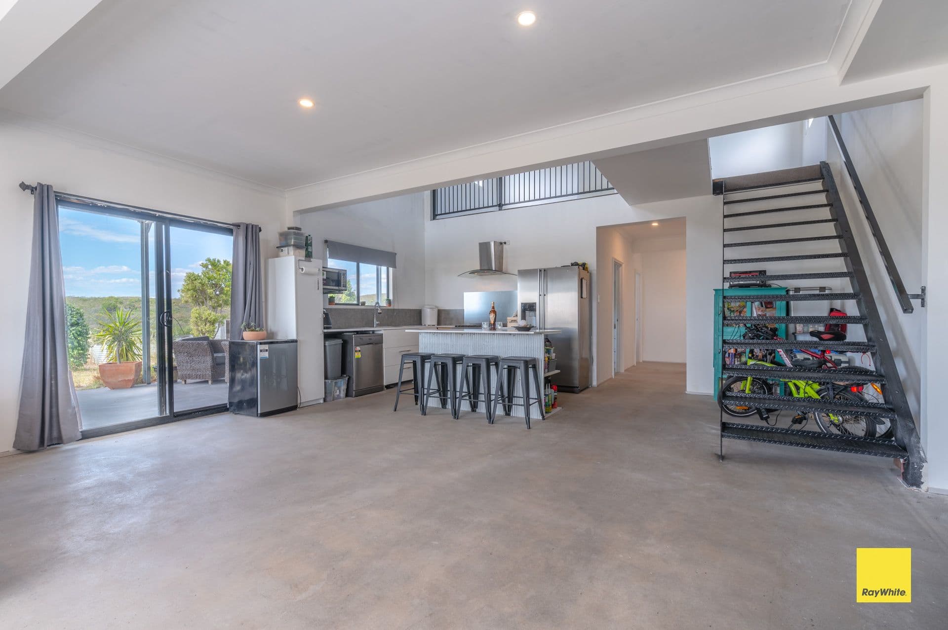 282 SEAVIEW Drive, Karakin WA 6044, Karakin - Thumbnail 7