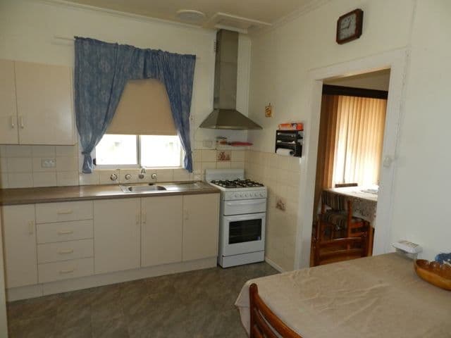21 Hawdon Street, BARMERA SA 5345, Barmera - Thumbnail 6