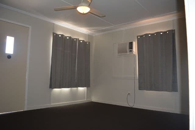 99 Gidyea Street, Barcaldine QLD 4725, Barcaldine - Thumbnail 4