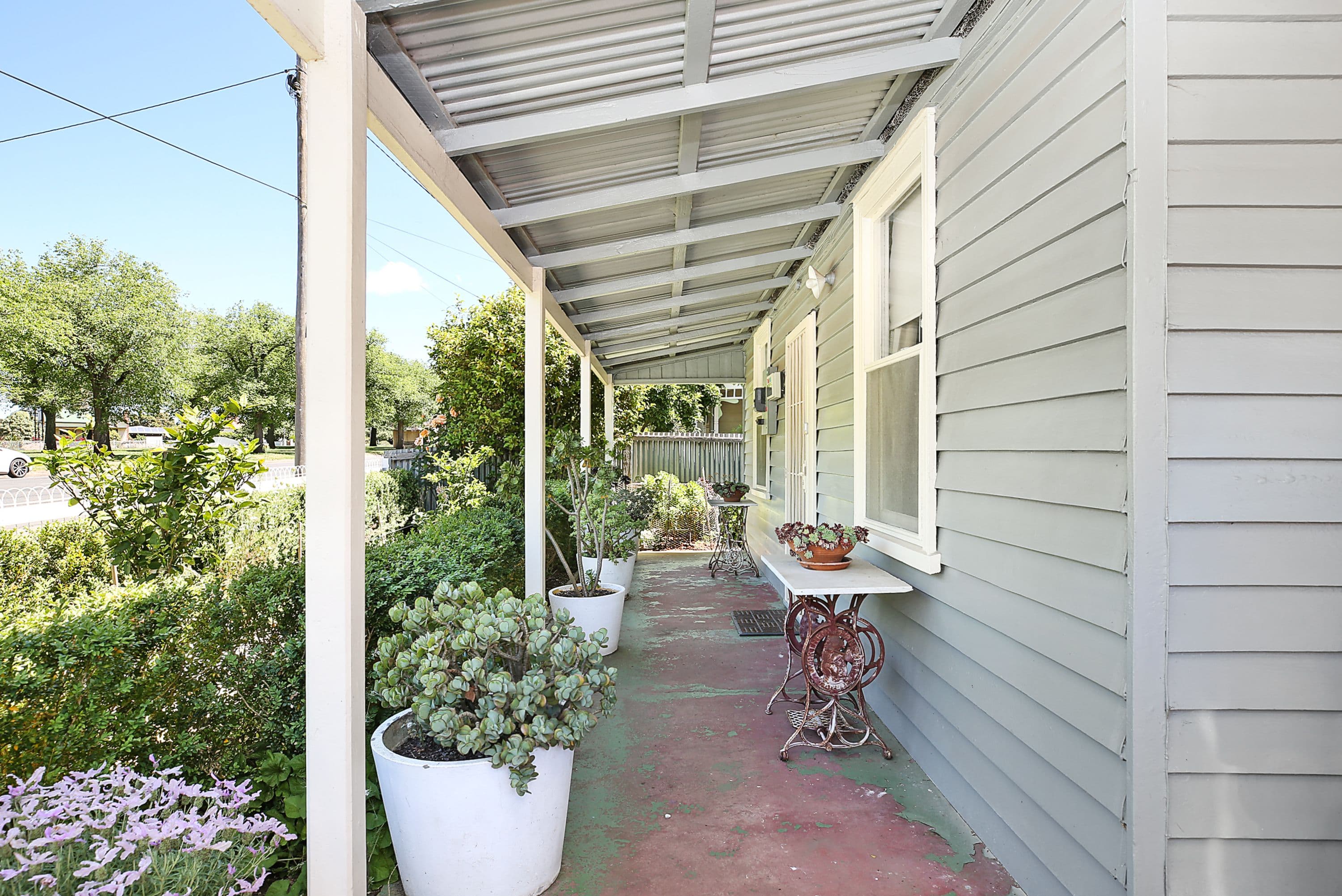 46 Leura Street, Camperdown VIC 3260, Camperdown - Thumbnail 2