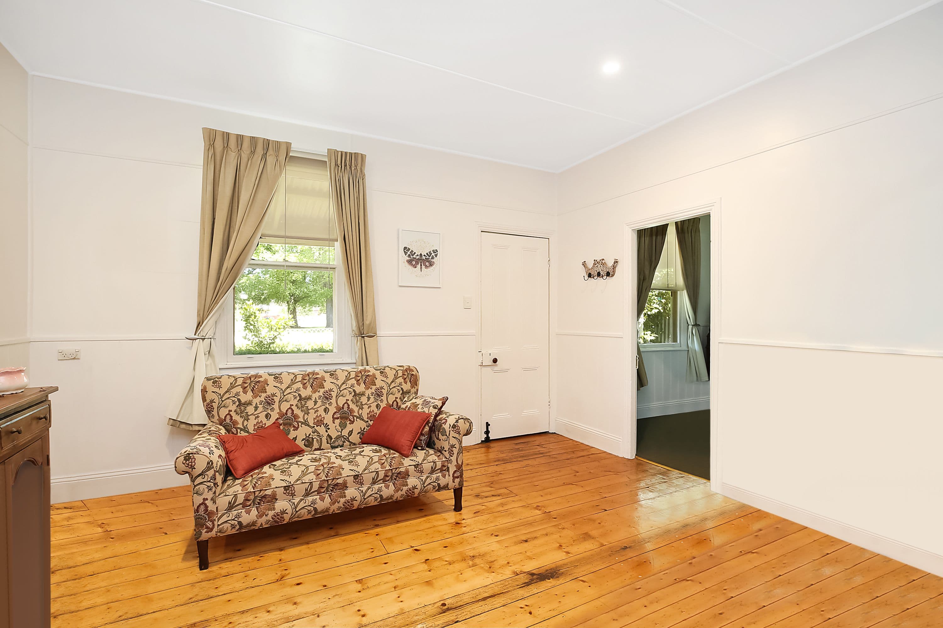 46 Leura Street, Camperdown VIC 3260, Camperdown - Thumbnail 3
