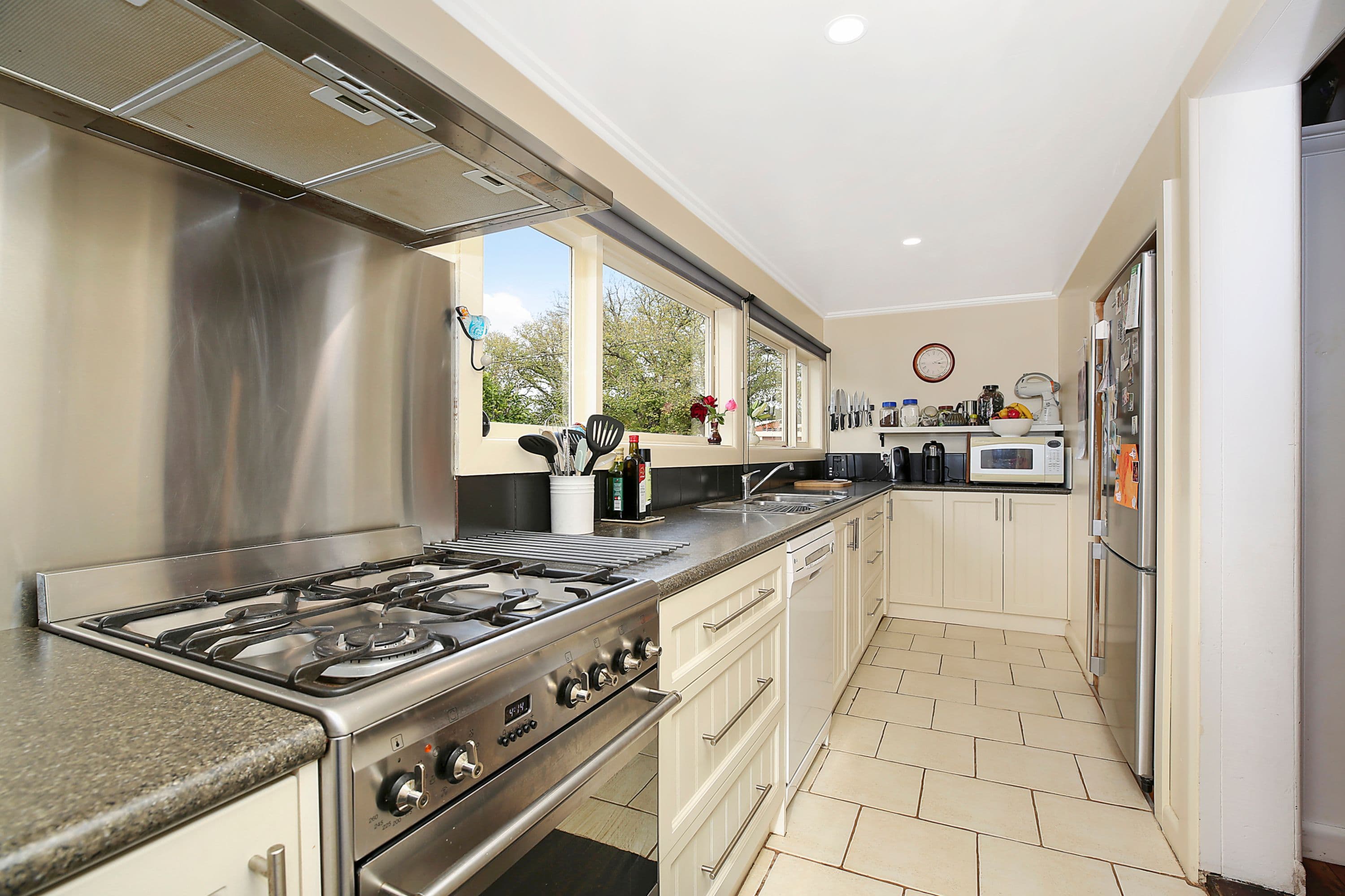 46 Leura Street, Camperdown VIC 3260, Camperdown - Thumbnail 6