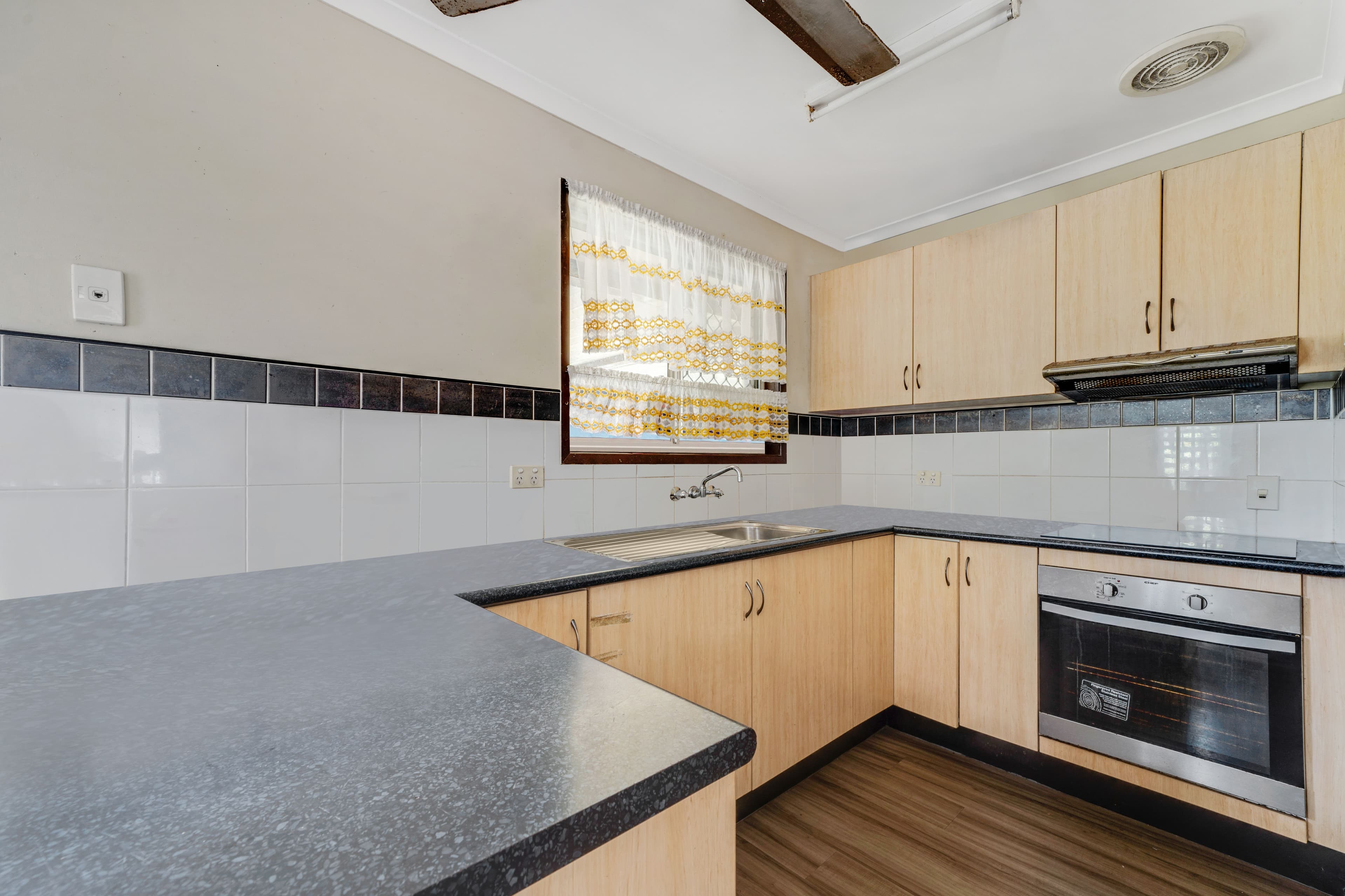 148 Juers Street, Kingston QLD 4114, Kingston - Thumbnail 4