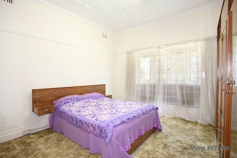 12 Mount Avenue, Roselands - Thumbnail 6
