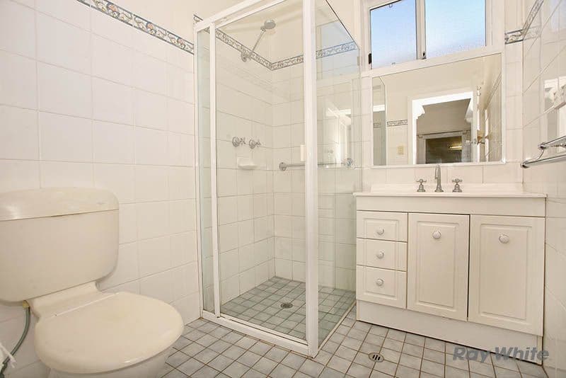 12 Mount Avenue, Roselands - Thumbnail 7