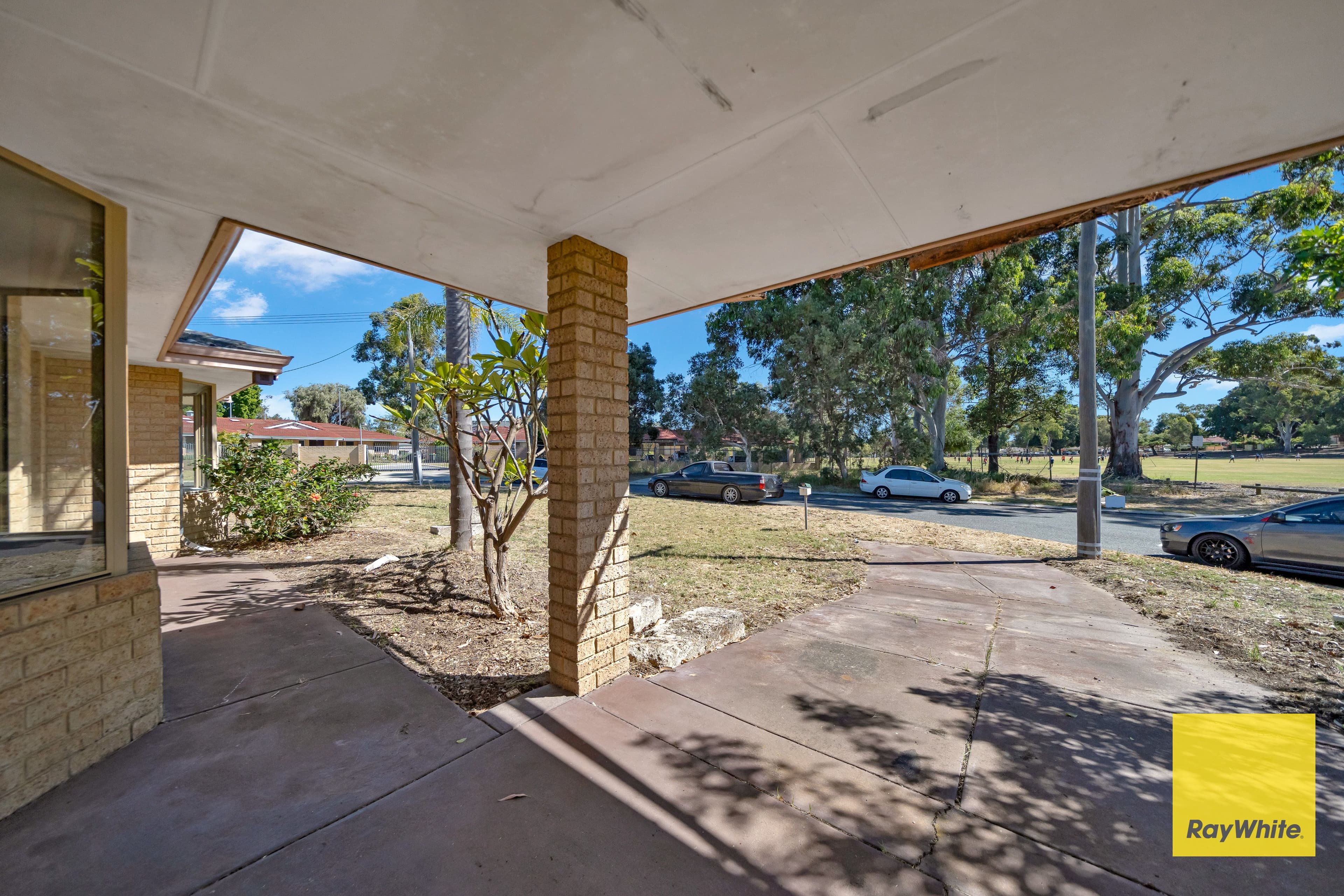 6 Tonkin Place, Girrawheen WA 6064, Girrawheen - Thumbnail 2