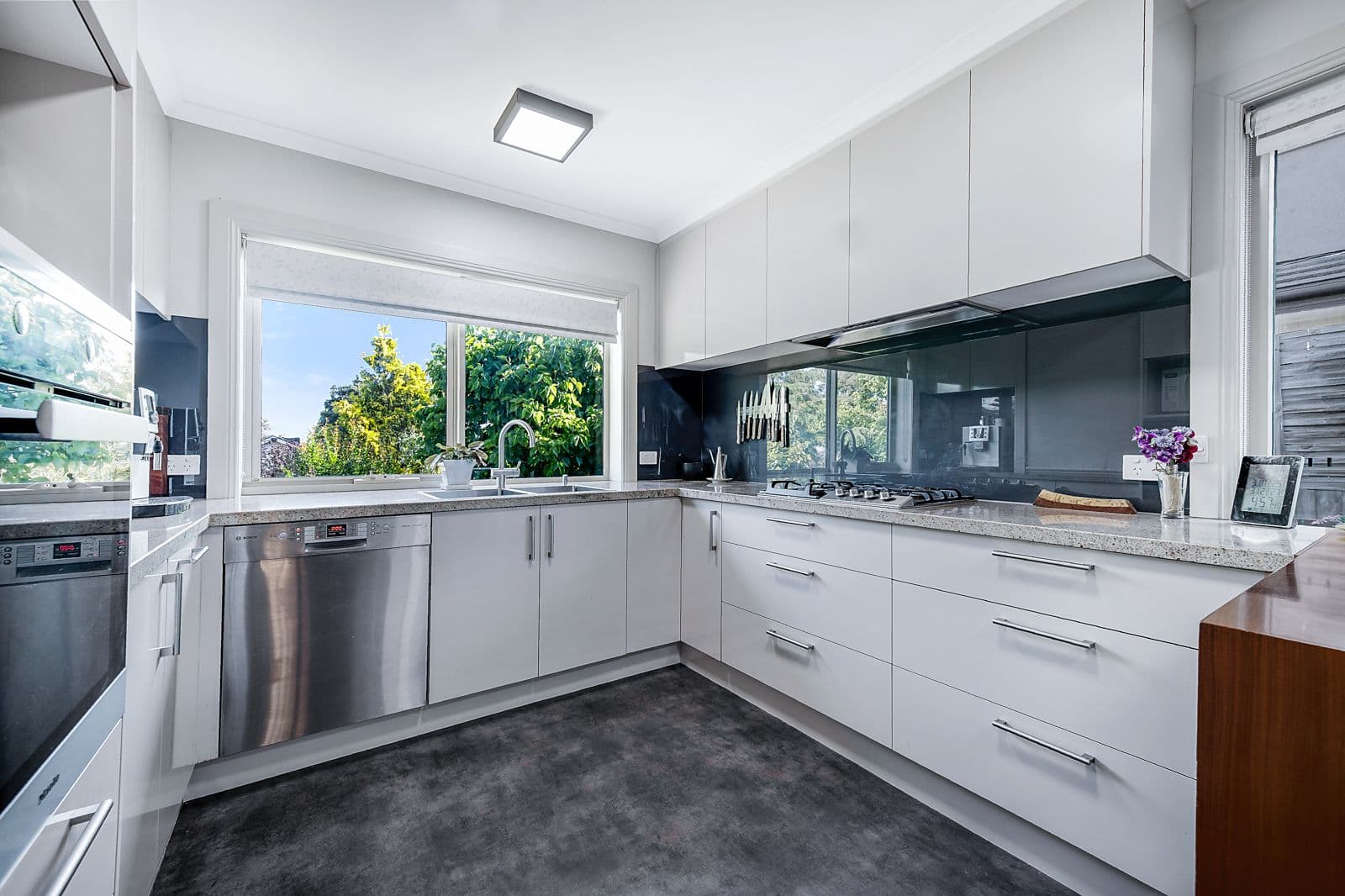 17 Adelaide Avenue, Mount Waverley VIC 3149, Mount Waverley - Thumbnail 4