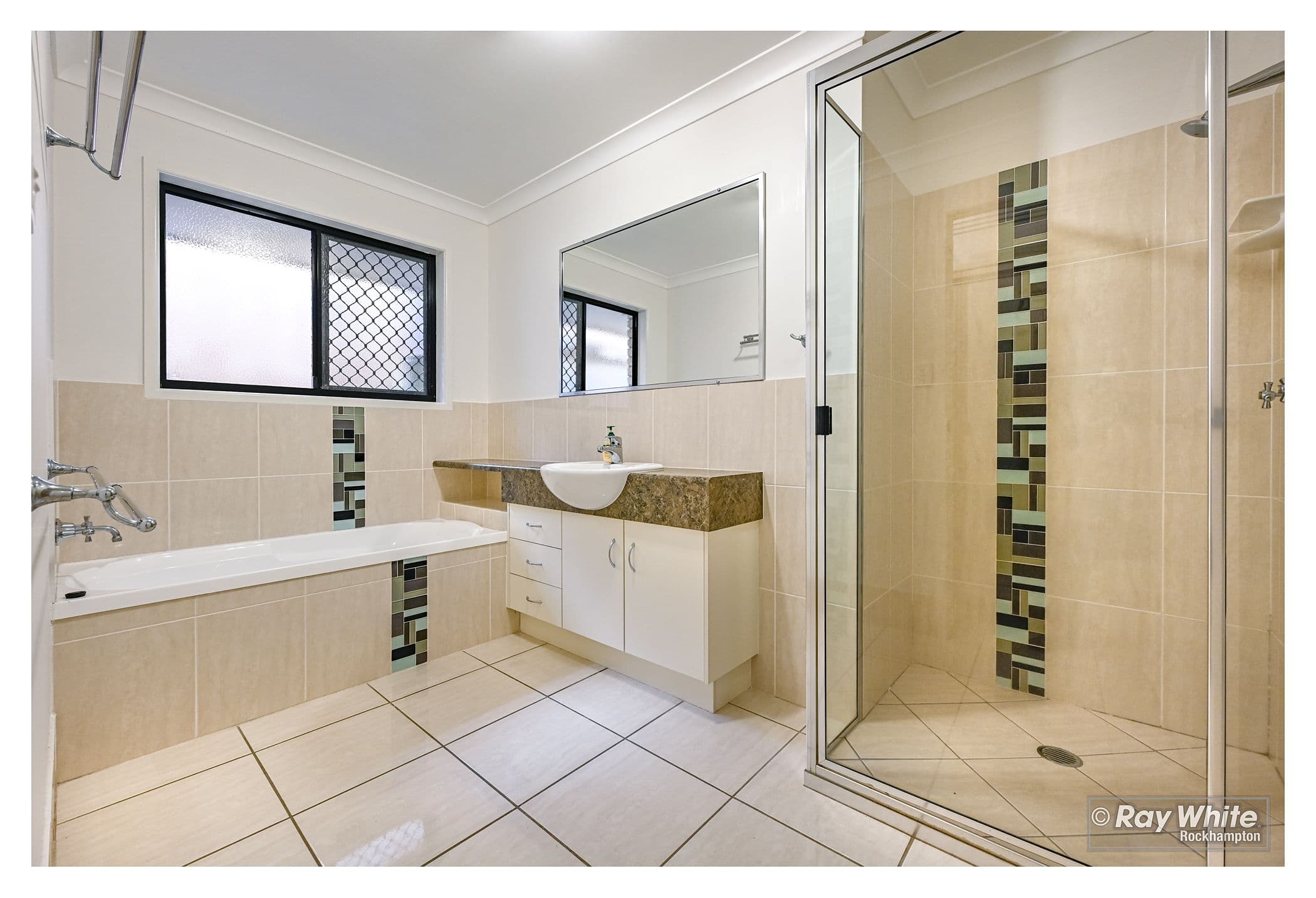 5 Cascade Close, Frenchville QLD 4701, Frenchville - Thumbnail 8