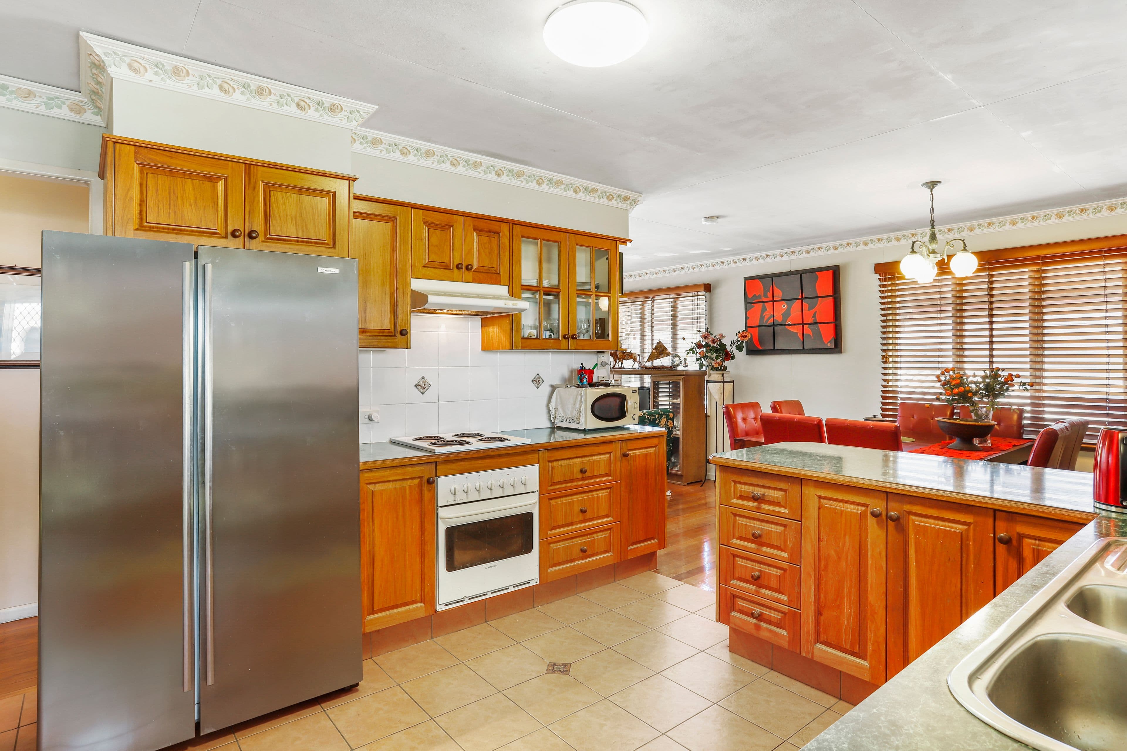 112 Whiting Street, Labrador QLD 4215, Labrador - Thumbnail 5