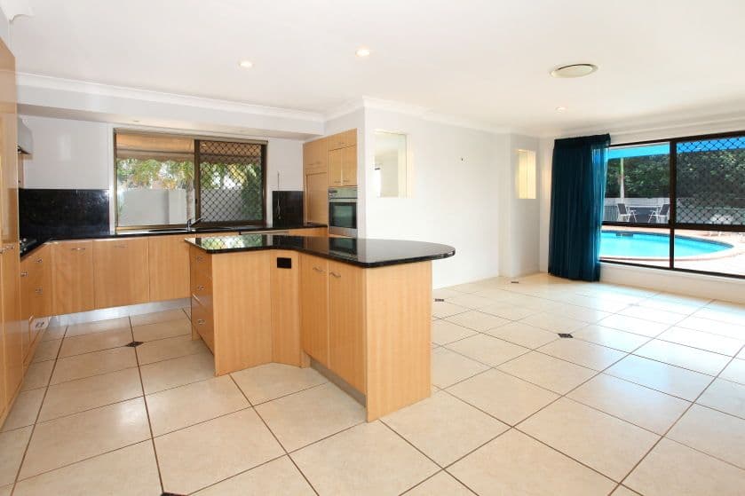 224 Sunshine Boulevard, MERMAID WATERS QLD 4218, Mermaid Waters - Thumbnail 7