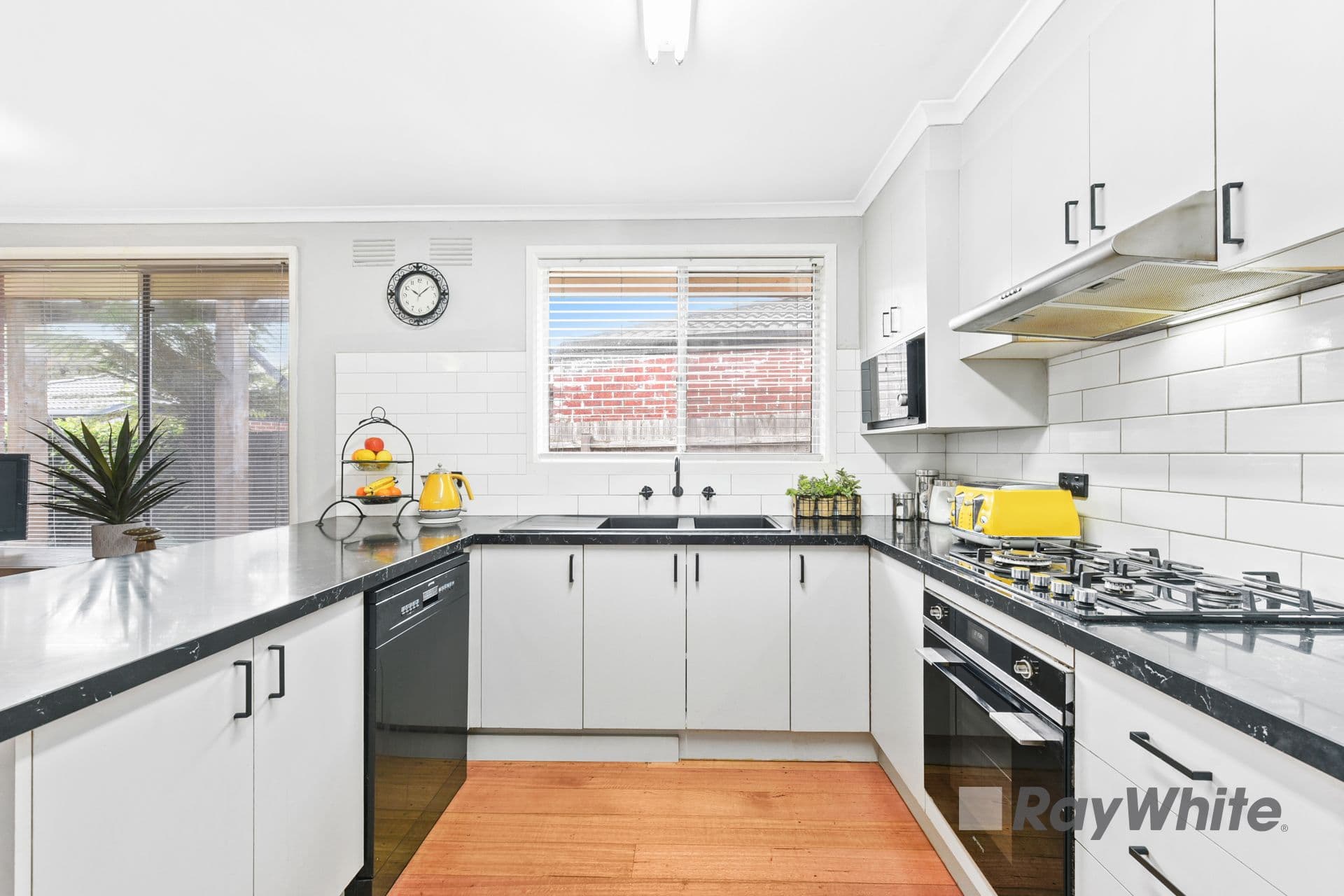 51 Sassafras Drive, Frankston VIC 3199, Frankston - Thumbnail 4