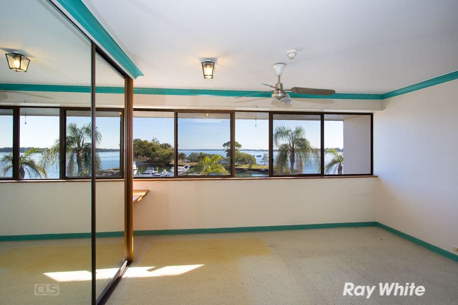 9-11 Spinnaker Drive, SANDSTONE POINT QLD 4511, Sandstone Point - Thumbnail 7