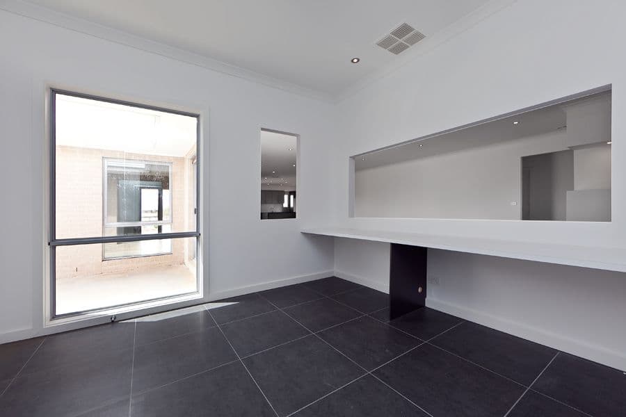 18 Castlemaine Drive, EYNESBURY VIC 3338, Eynesbury - Thumbnail 4