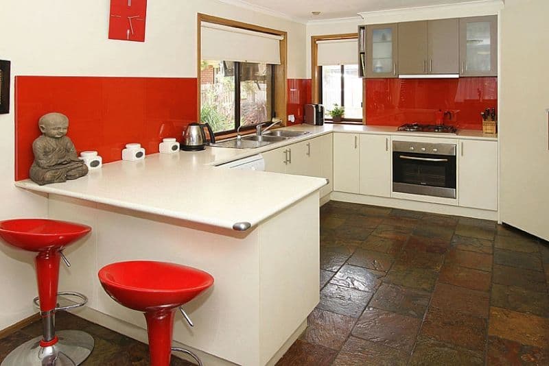 12 Bronsdon Court, MILL PARK VIC 3082, Mill Park - Thumbnail 2