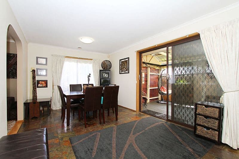 12 Bronsdon Court, MILL PARK VIC 3082, Mill Park - Thumbnail 3
