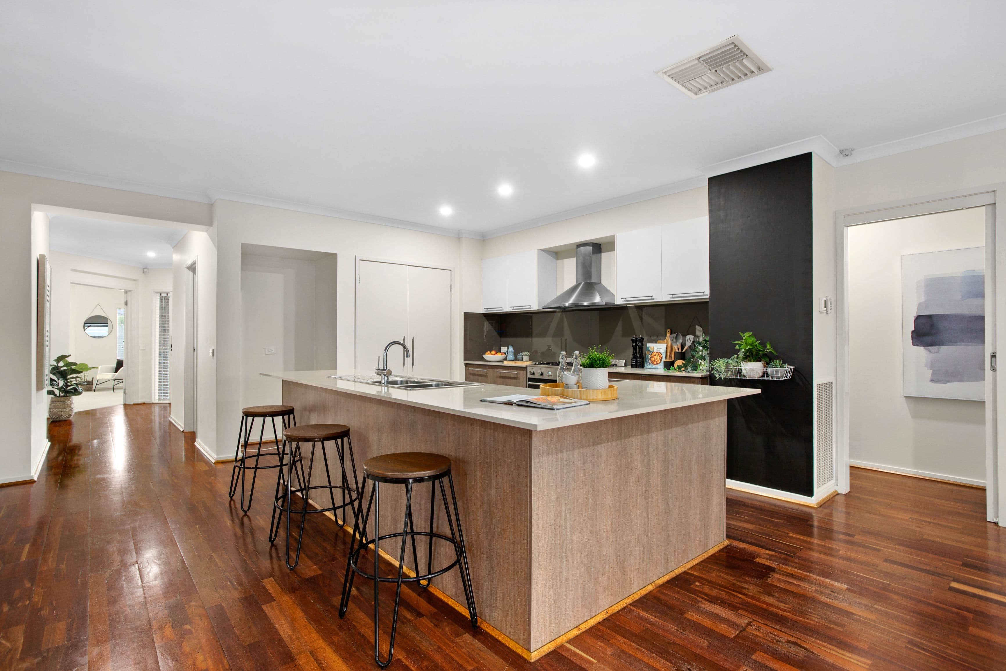 7 Powlett Street, Mernda VIC 3754, Mernda - Thumbnail 2