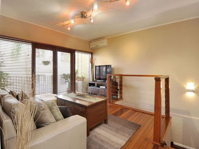 18 Oleander Avenue, Biggera Waters QLD 4216, Biggera Waters - Thumbnail 5