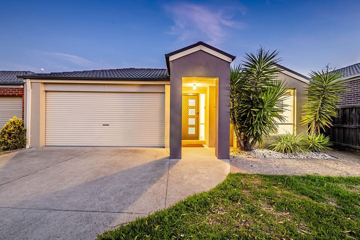 51 Banfield Place, Lyndhurst VIC 3975, Lyndhurst - Thumbnail 2