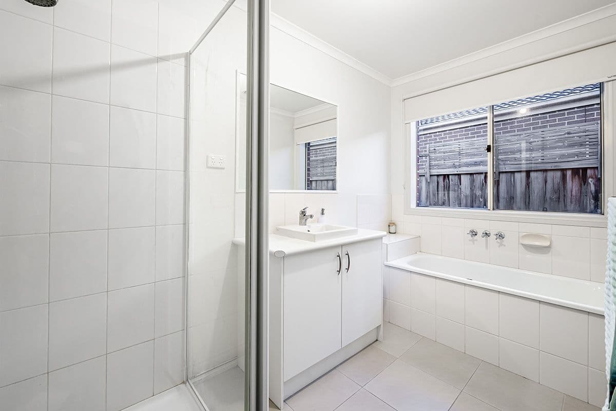 51 Banfield Place, Lyndhurst VIC 3975, Lyndhurst - Thumbnail 6