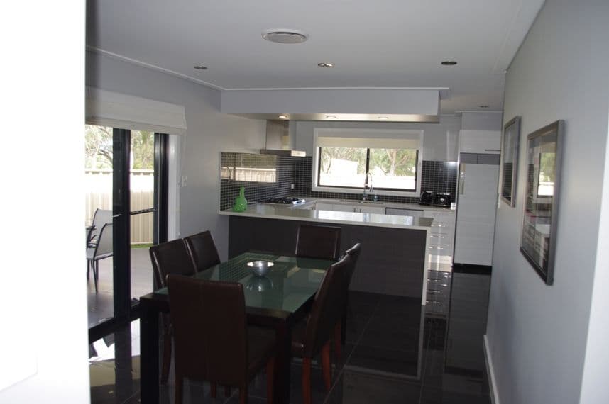 6 Stainfield Drive, INVERELL NSW 2360, Inverell - Thumbnail 5