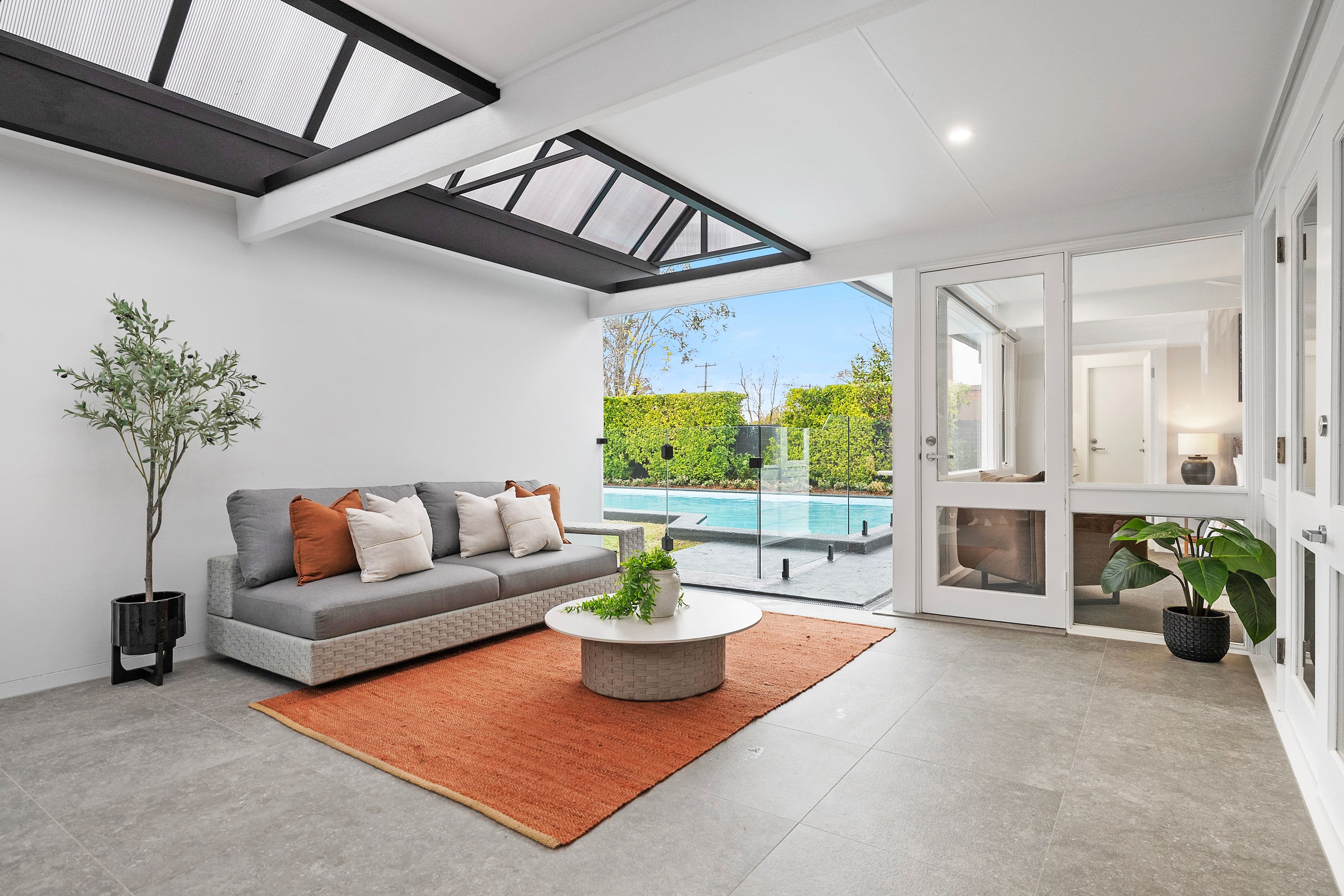 165 Duffy Avenue, Westleigh NSW 2120, Westleigh - Thumbnail 2