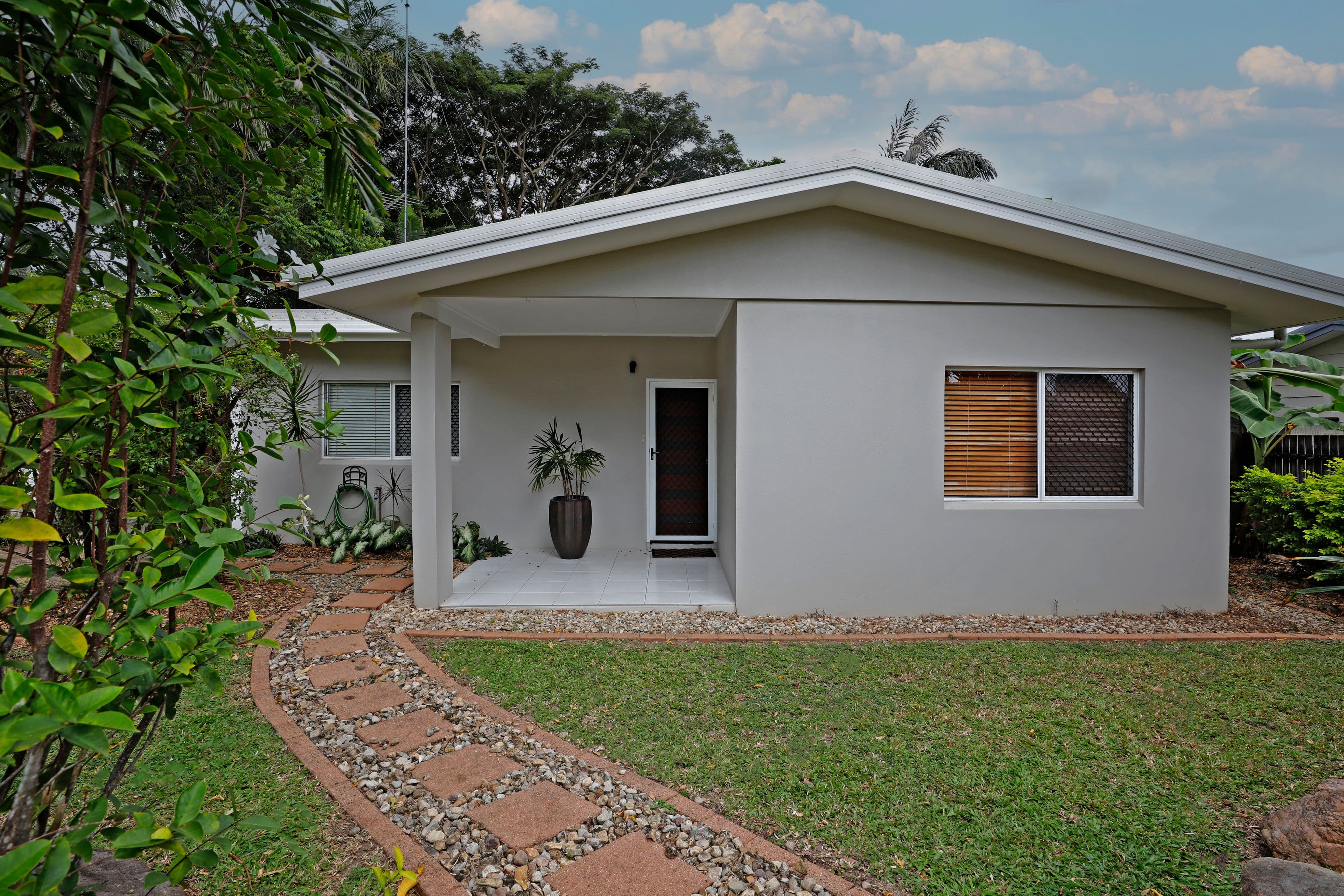 13 Manus Street, Trinity Beach QLD 4879, Trinity Beach - Thumbnail 2