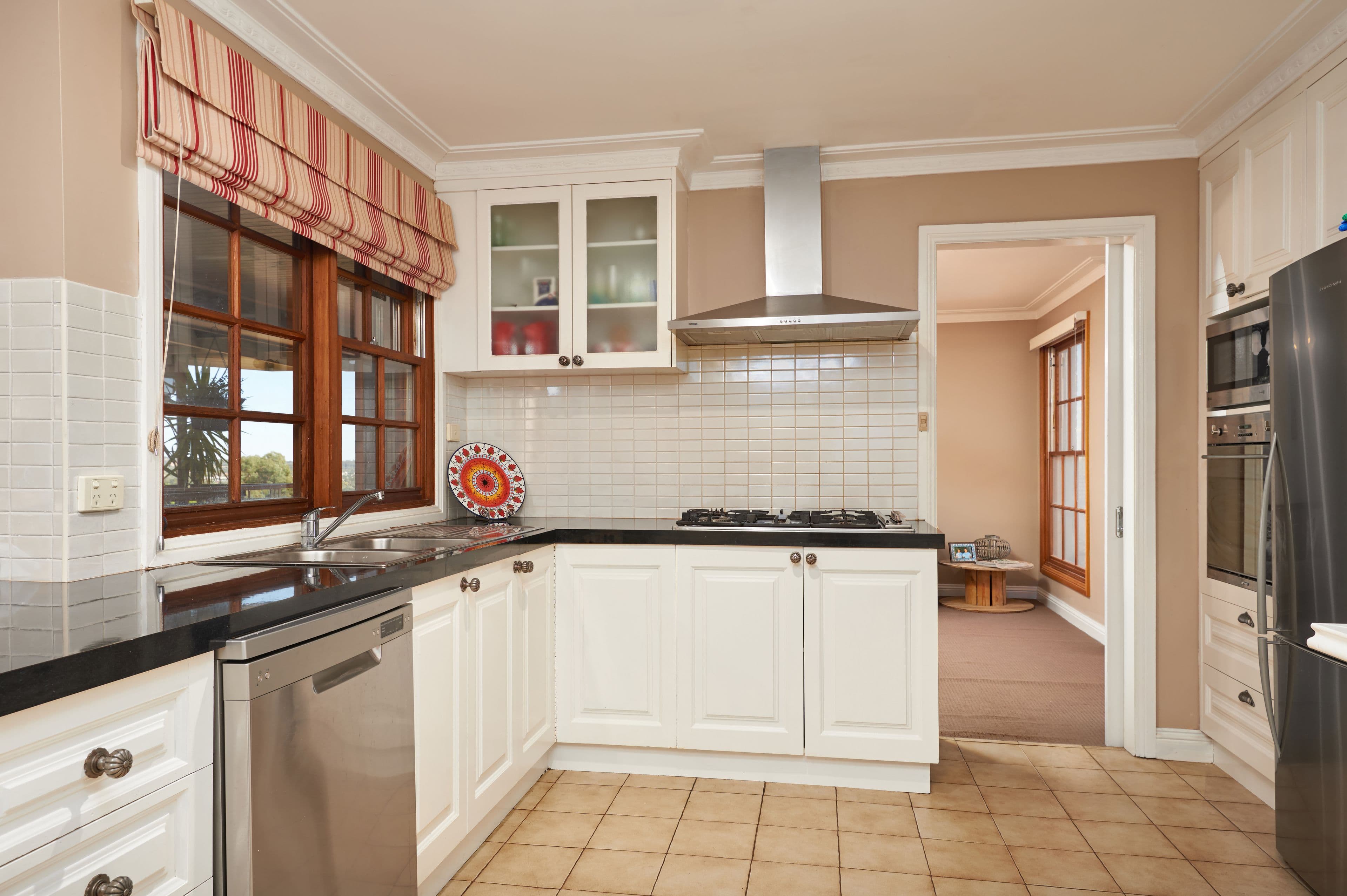 20 Amsterdam Crescent, Tolland - Thumbnail 4