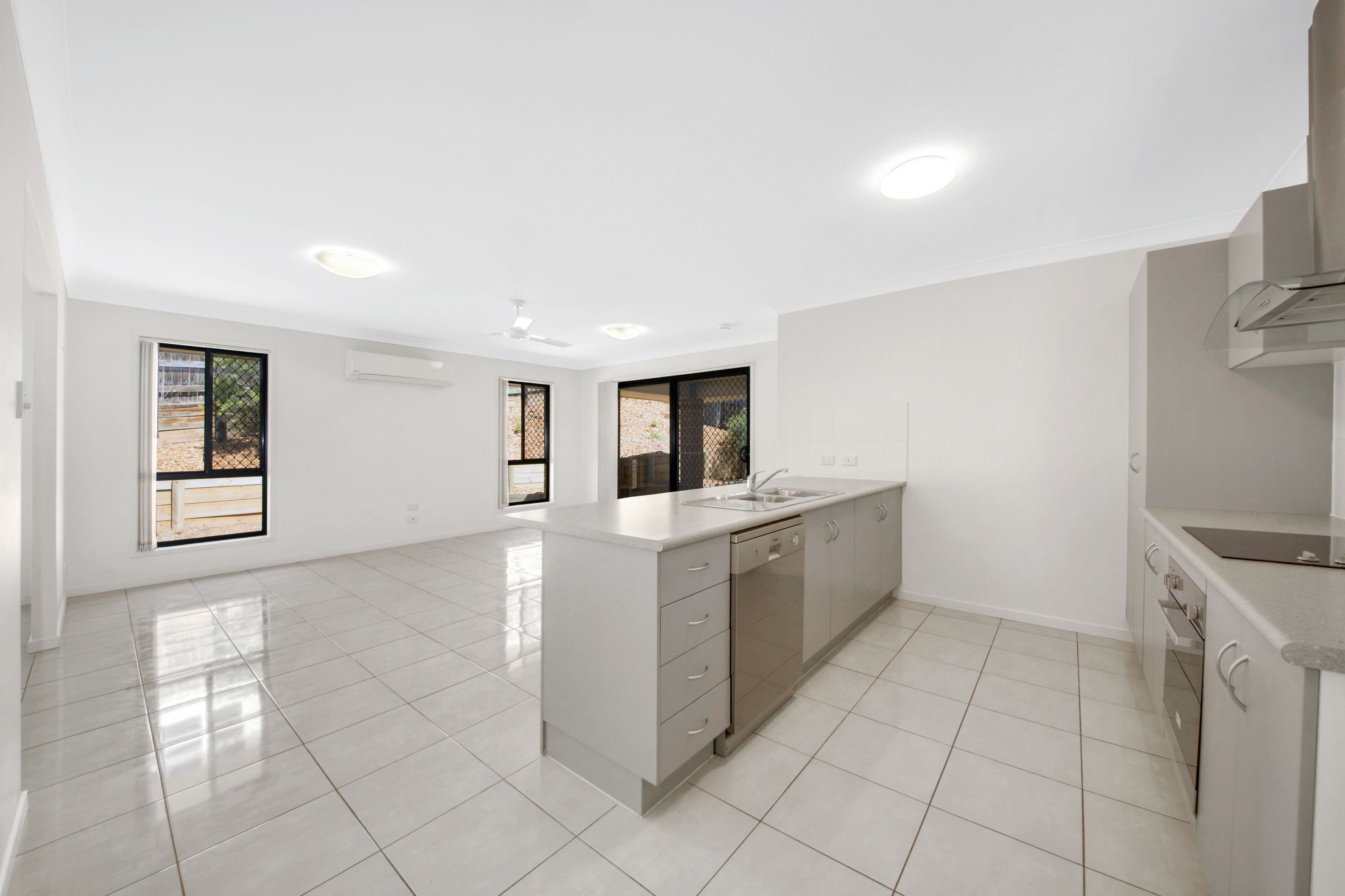 17 Deveney Drive, Kirkwood QLD 4680, Kirkwood - Thumbnail 5