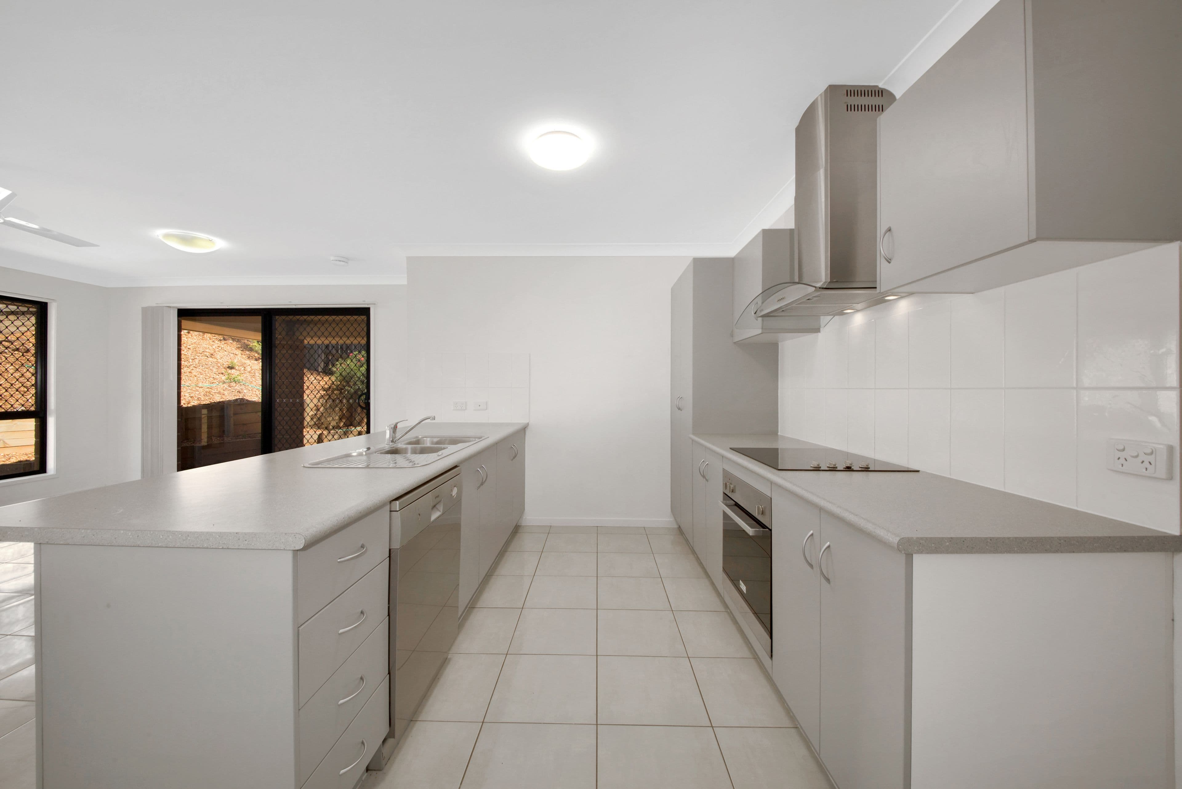 17 Deveney Drive, Kirkwood QLD 4680, Kirkwood - Thumbnail 6
