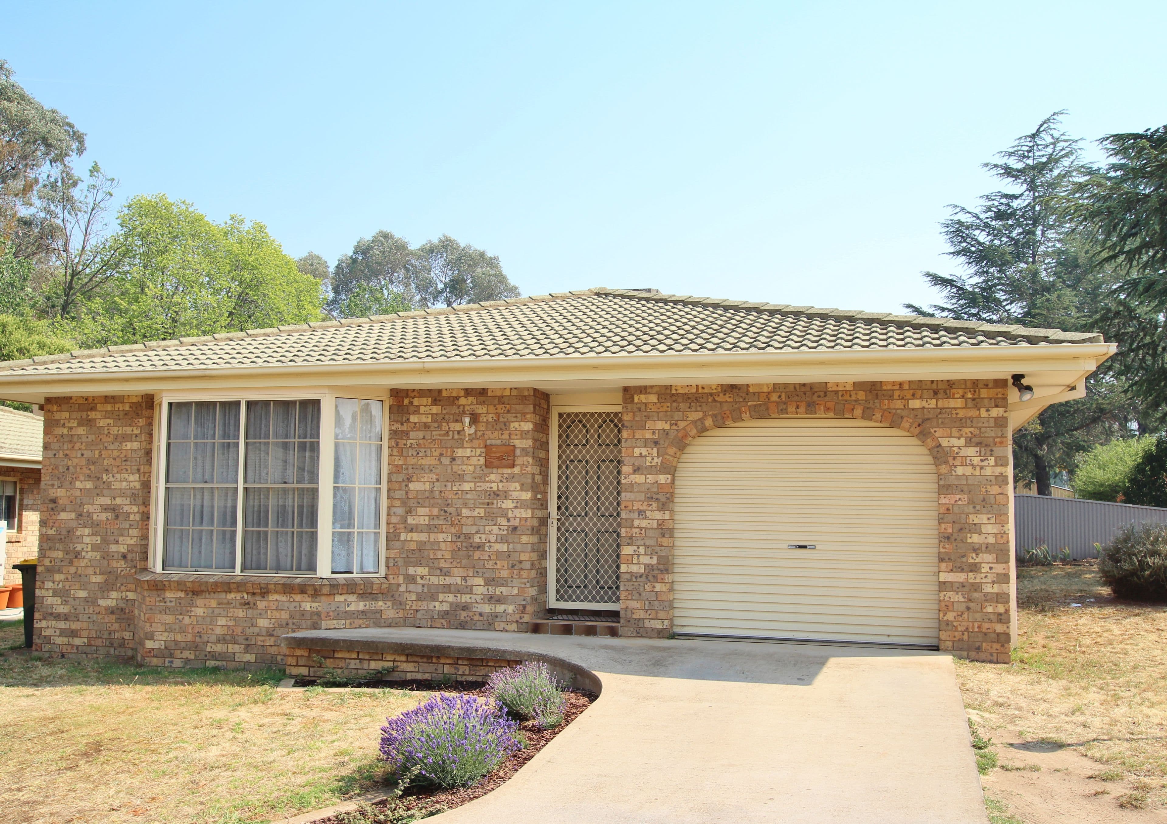 4/10-12 Blackett Avenue, Young NSW 2594, Young - Image 1