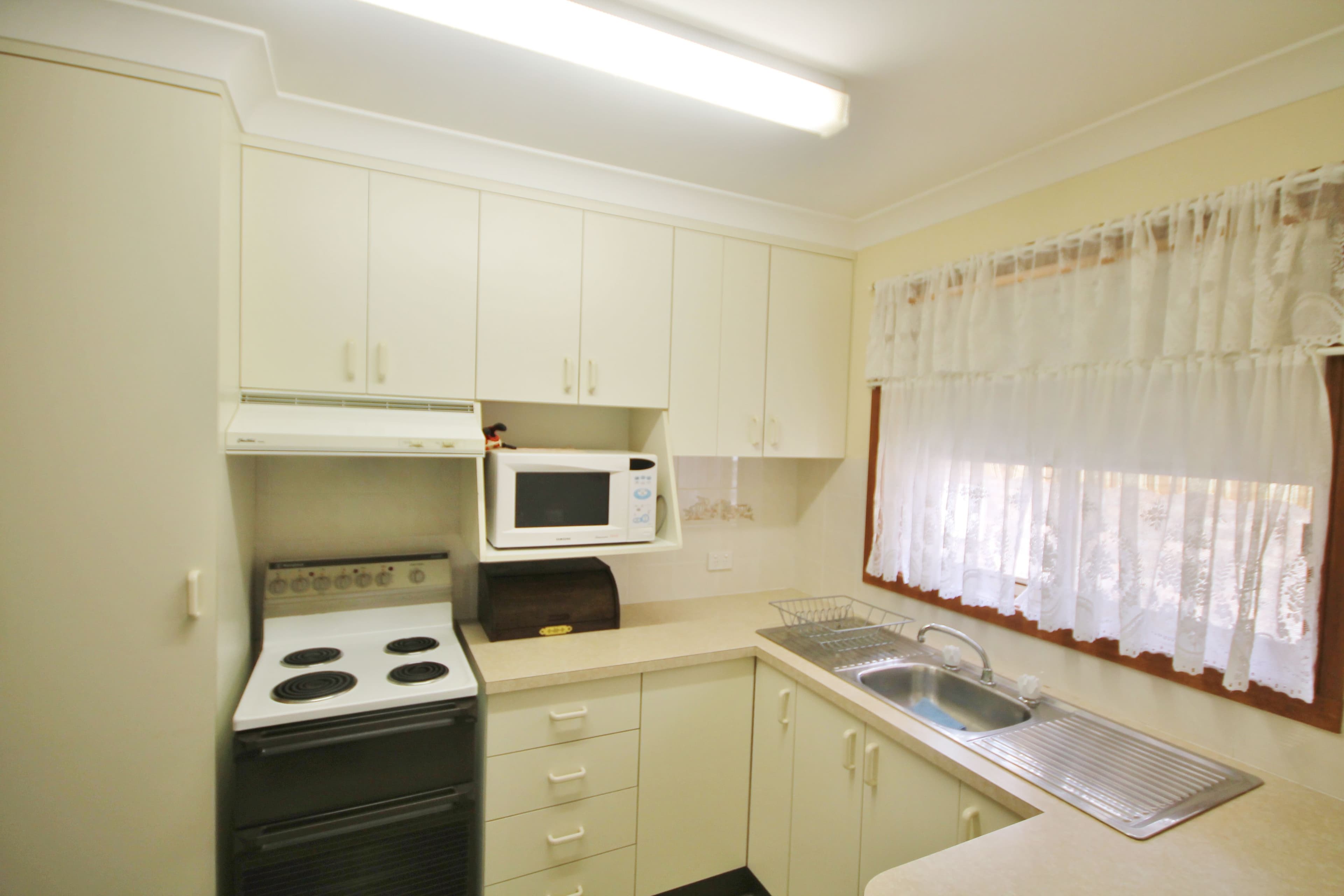 4/10-12 Blackett Avenue, Young NSW 2594, Young - Thumbnail 3