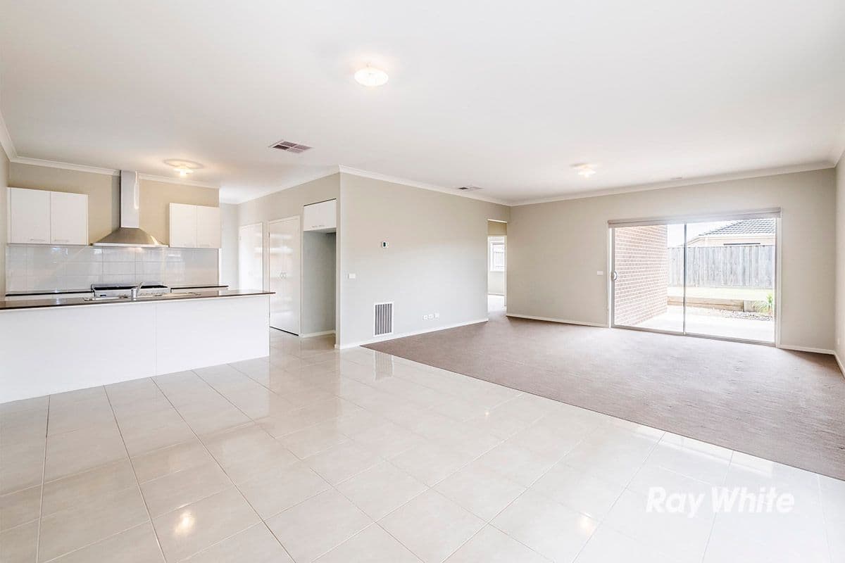 5 Maeve Circuit, Clyde North VIC 3978, Clyde North - Thumbnail 7