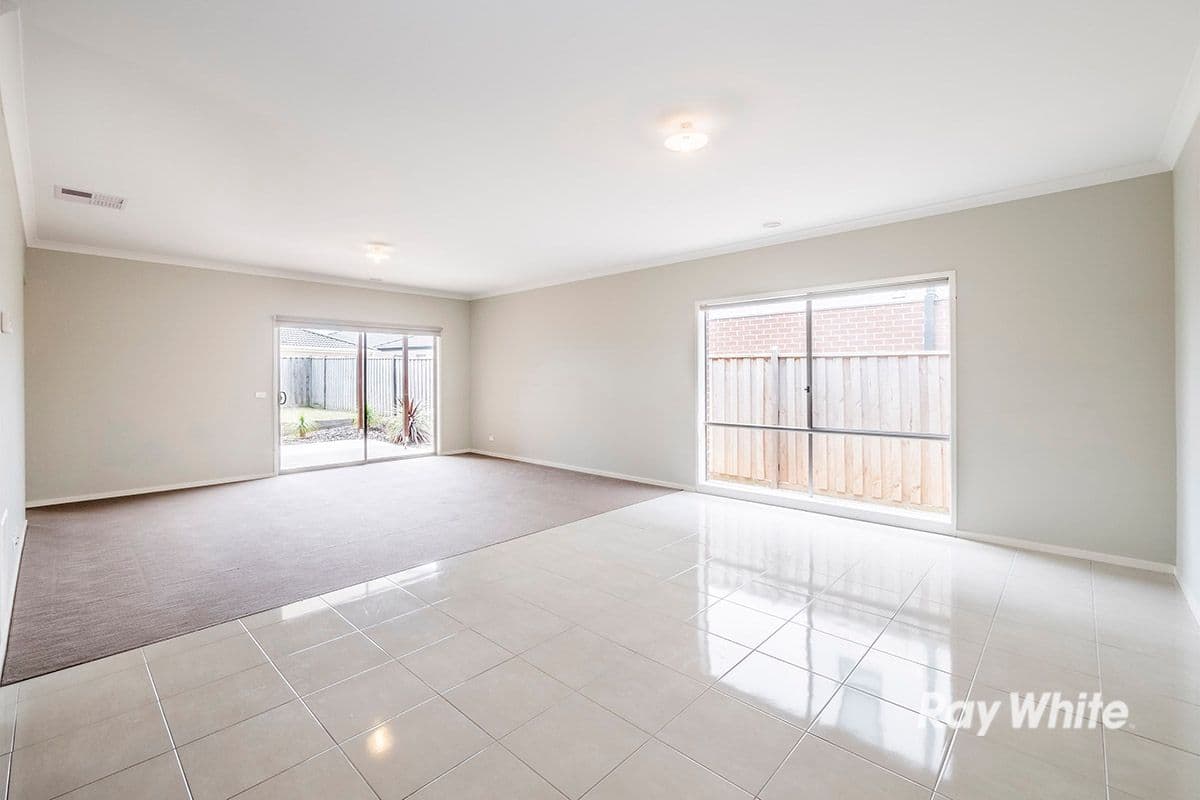 5 Maeve Circuit, Clyde North VIC 3978, Clyde North - Thumbnail 8