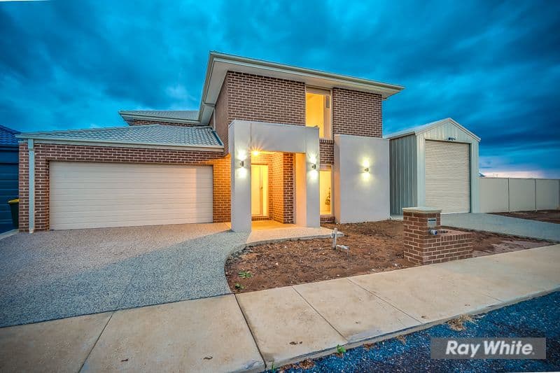 17 Tourmaline Street, Tarneit VIC 3029, Tarneit - Thumbnail 2