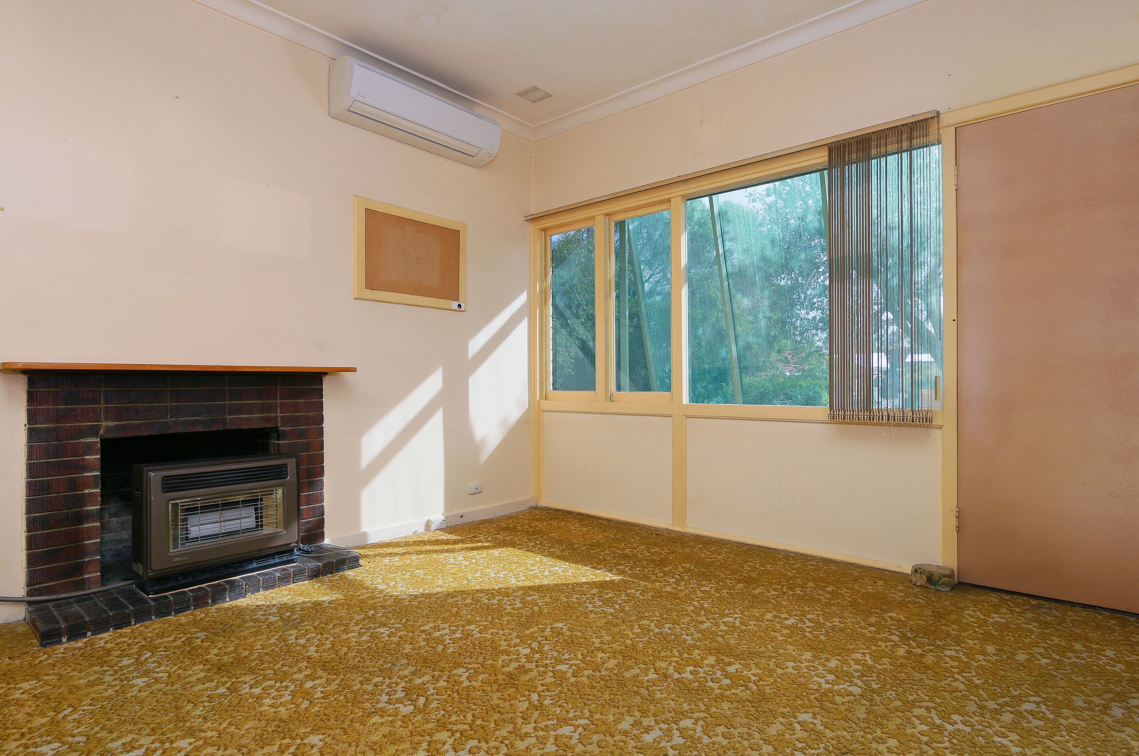 9 Treeby Street, Coolbellup WA 6163, Coolbellup - Thumbnail 4