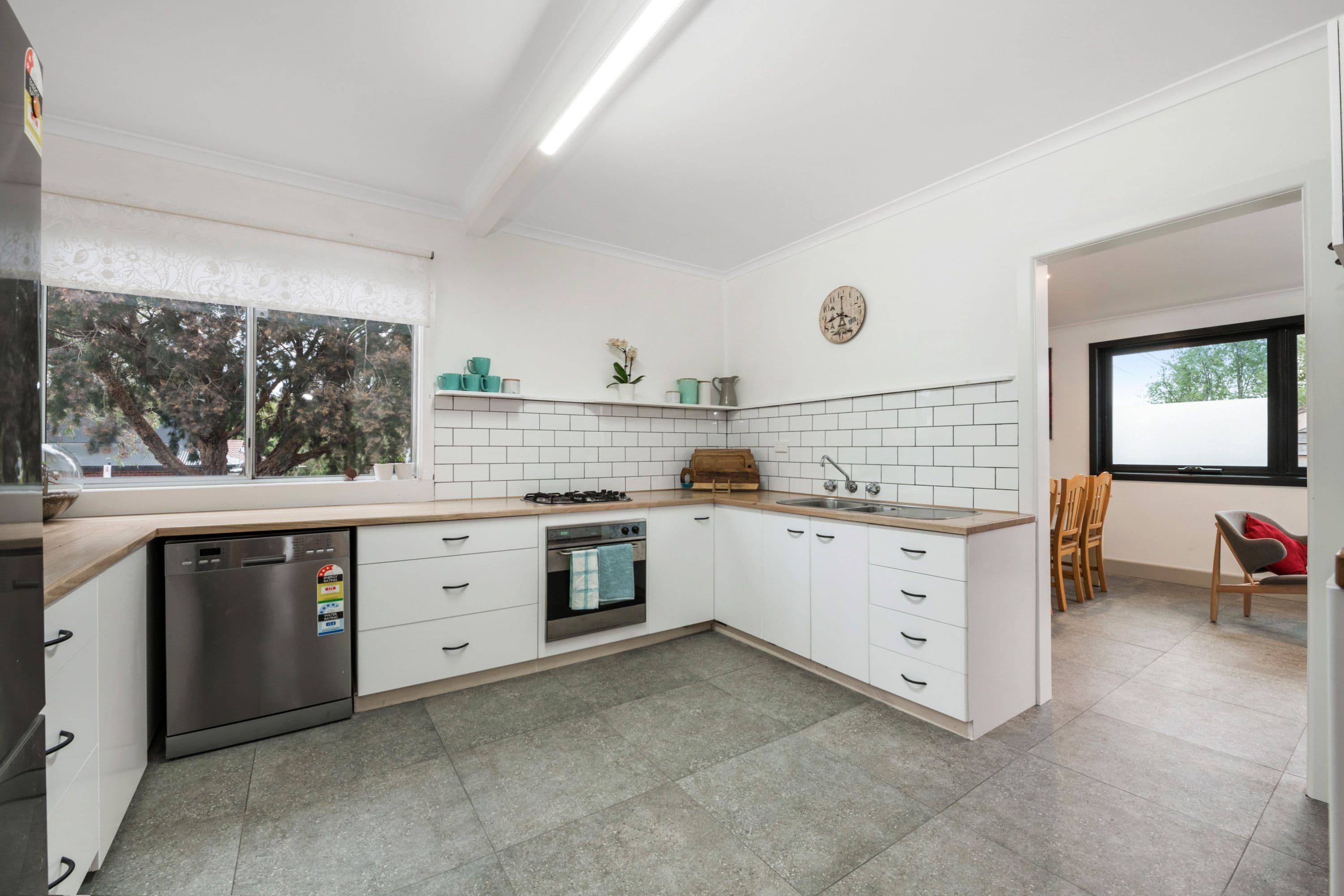 8 Mary Street, Ringwood VIC 3134, Ringwood - Thumbnail 2