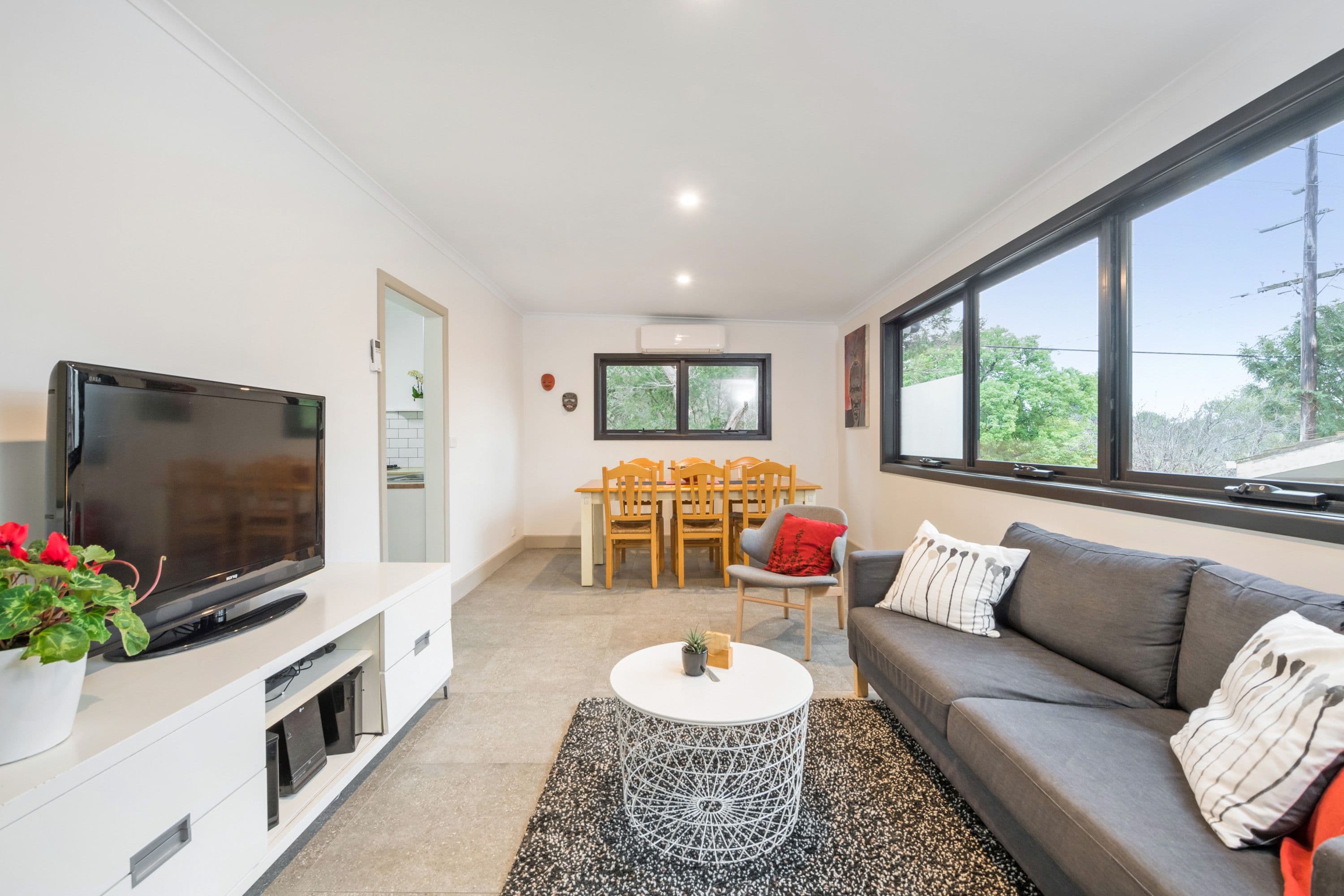 8 Mary Street, Ringwood VIC 3134, Ringwood - Thumbnail 3
