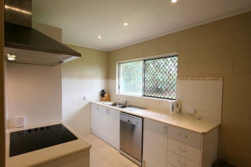 38 McLachlan Drive, AVENELL HEIGHTS QLD 4670, Avenell Heights - Thumbnail 5
