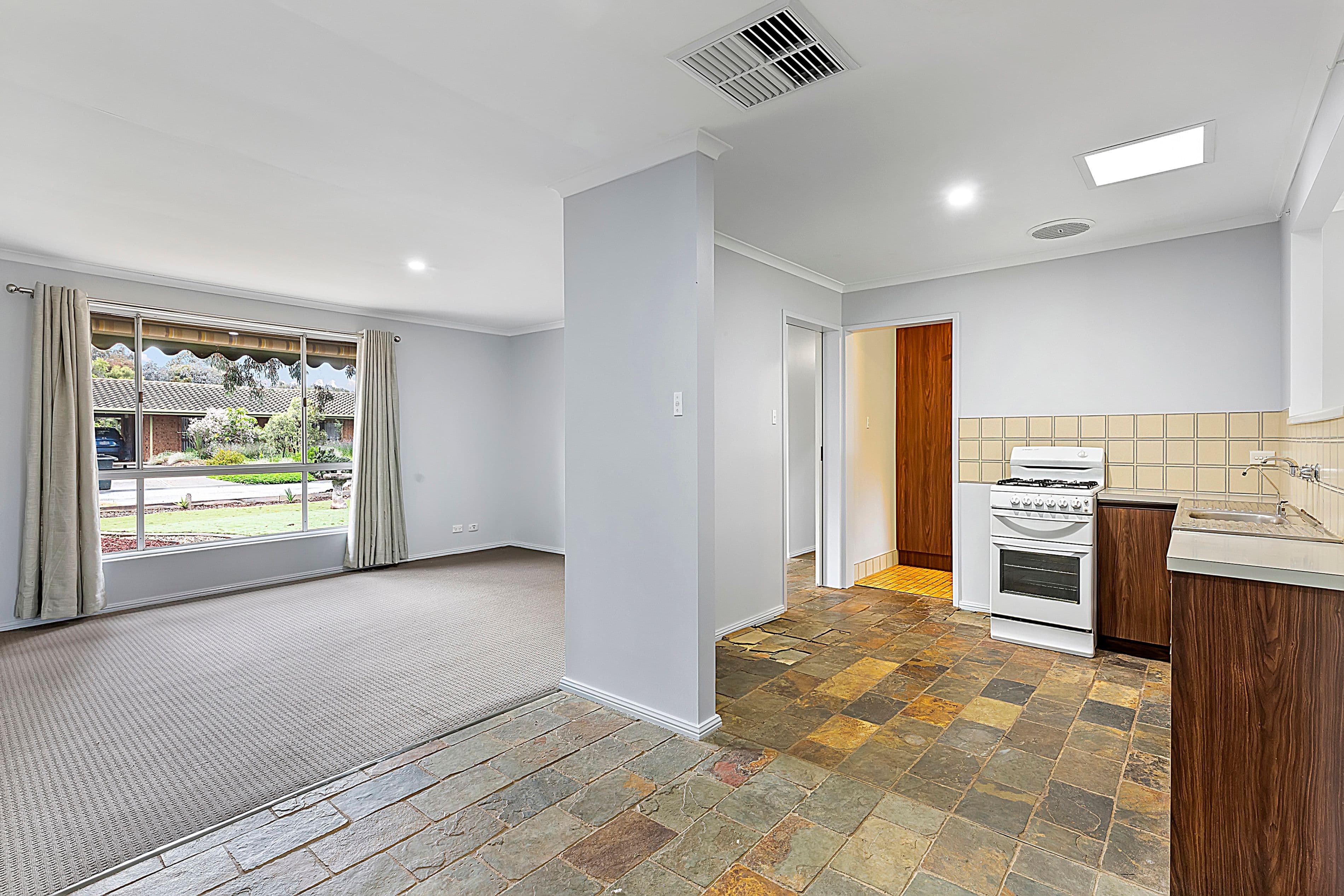 2 Simon Court, Parafield Gardens SA 5107, Parafield Gardens - Thumbnail 7