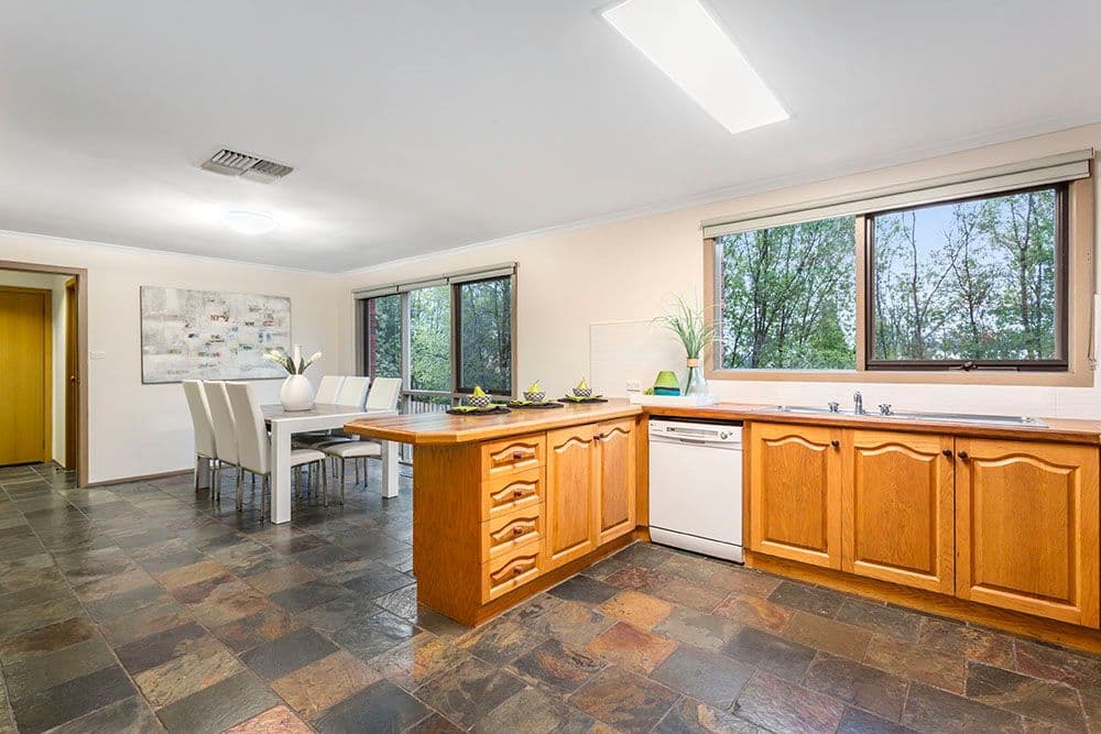 9 Vivienne Court, Doncaster East VIC 3109, Doncaster East - Thumbnail 6