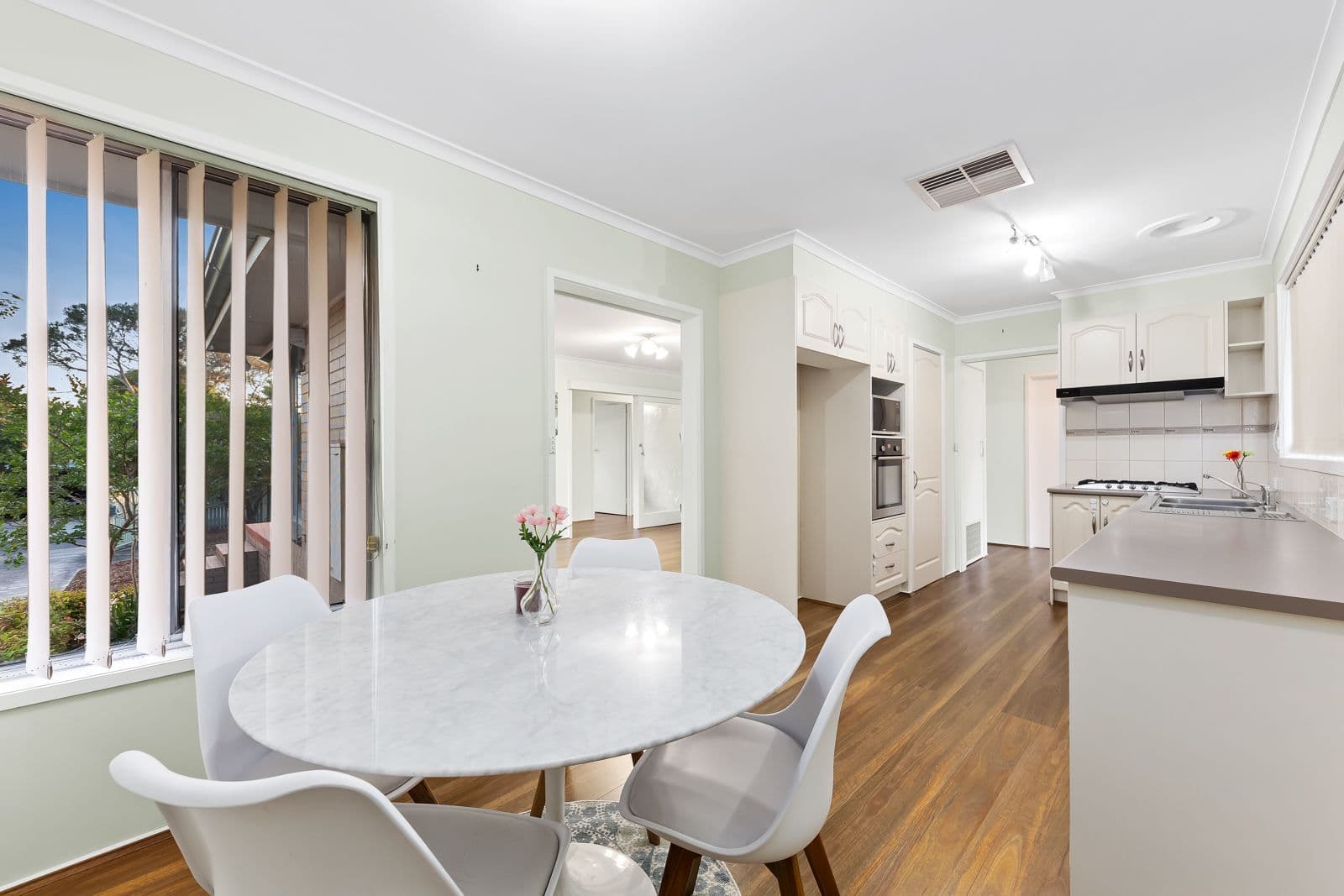 17 Leonard Street, Bayswater VIC 3153, Bayswater - Thumbnail 5