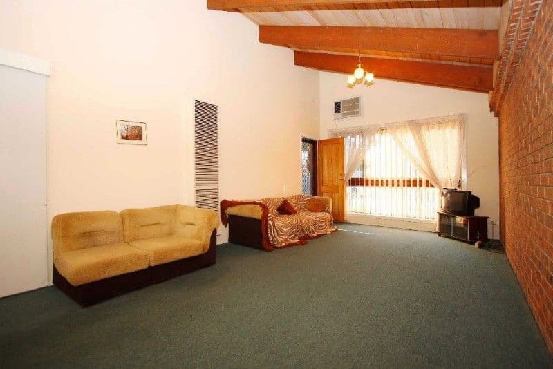 18-20 McLeans Road, BUNDOORA VIC 3083, Bundoora - Thumbnail 2