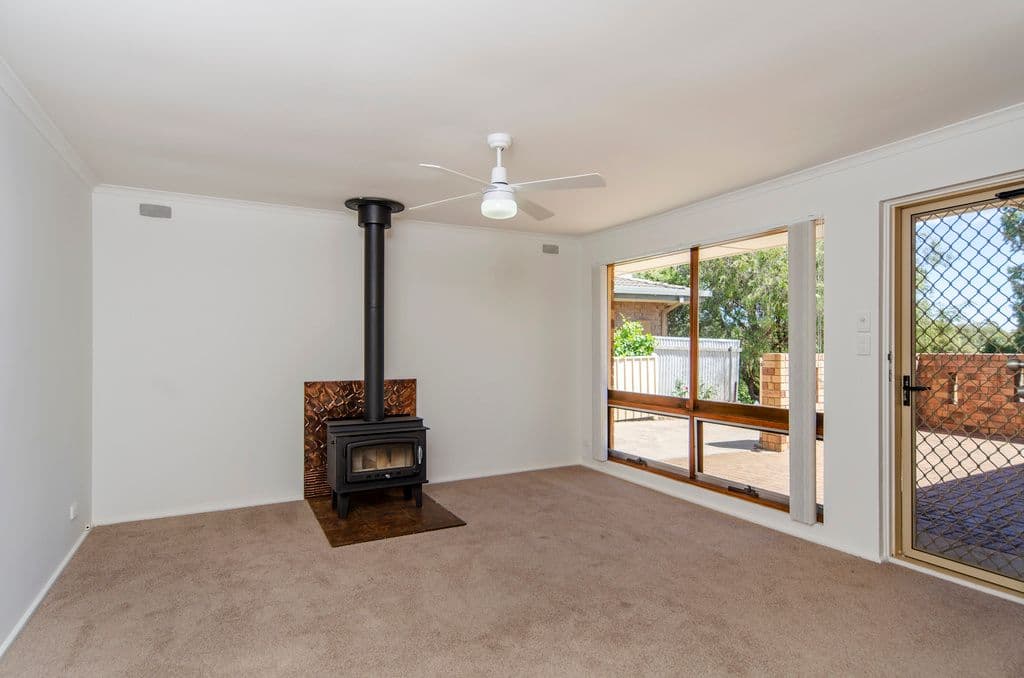 31 Serenade Crescent, Aberfoyle Park SA 5159, Aberfoyle Park - Thumbnail 2