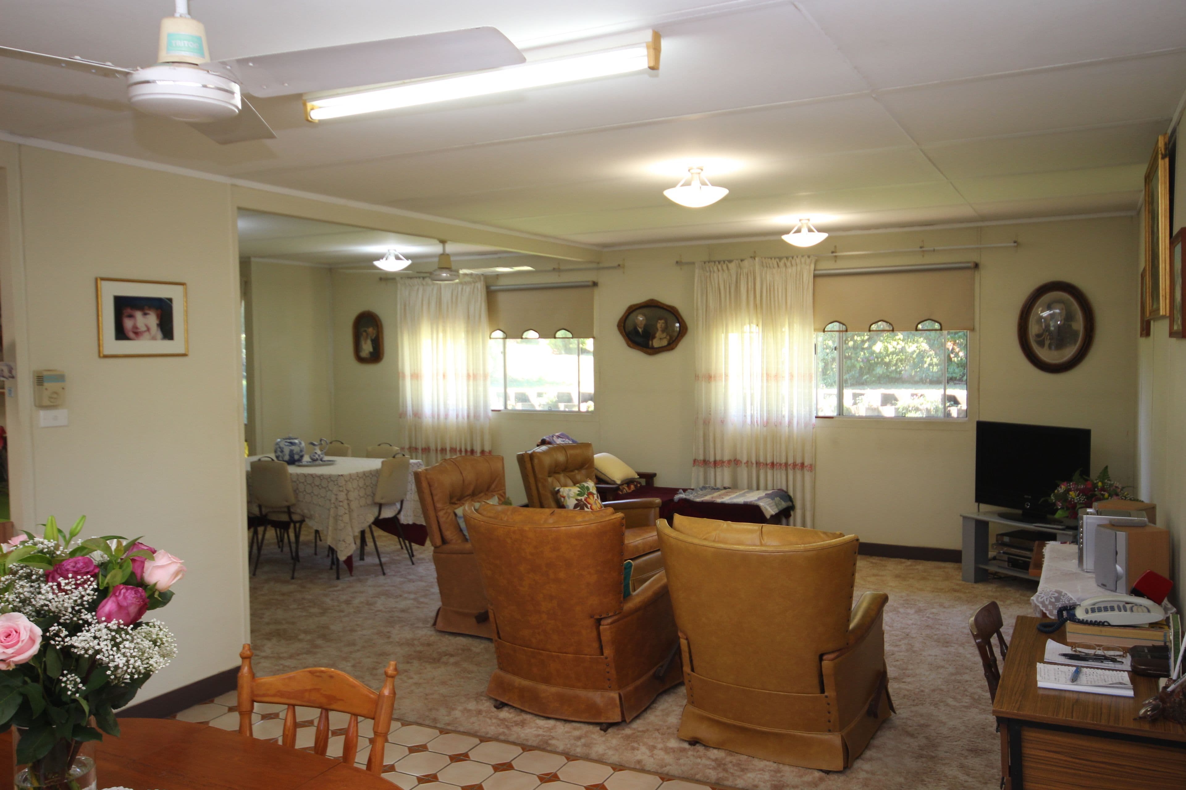 16 Barrs Road, Glass House Mountains QLD 4518, Glass House Mountains - Thumbnail 3