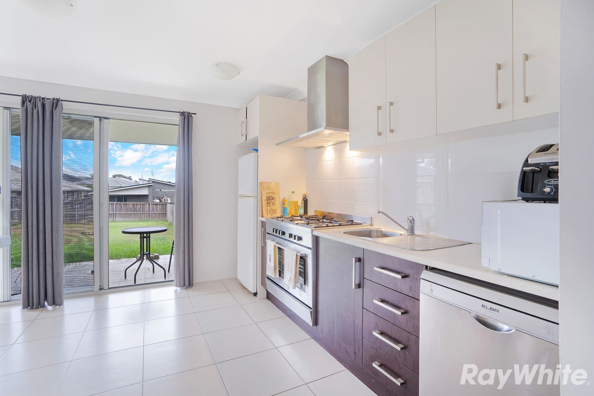10 Holland Circuit, Gillieston Heights NSW 2321, Gillieston Heights - Thumbnail 4